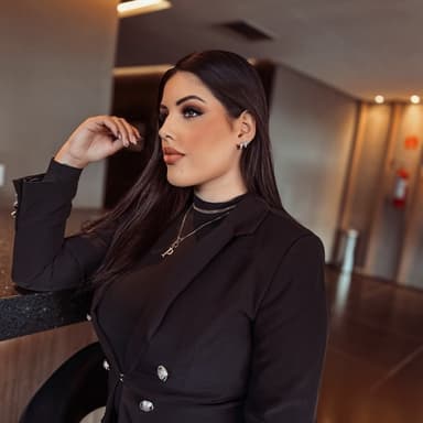 Eduarda Peixoto|Hair Therapist