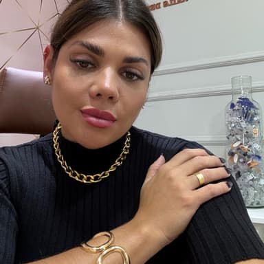 Dra Suellen Venâncio 